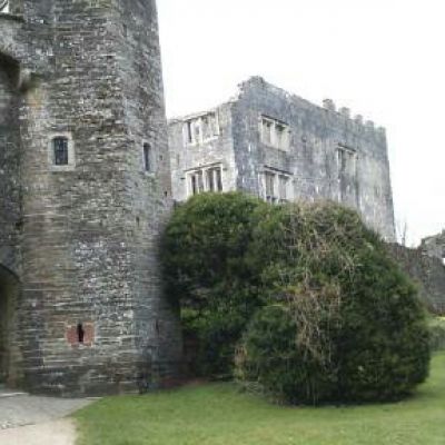 Shows - This Castle Ruin